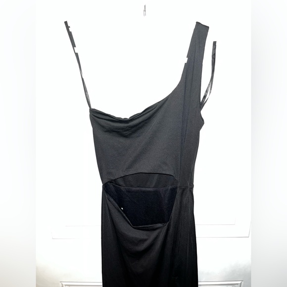 Superdown | XXS Black Erla Cutout Maxi Dress - Picture 4 of 12